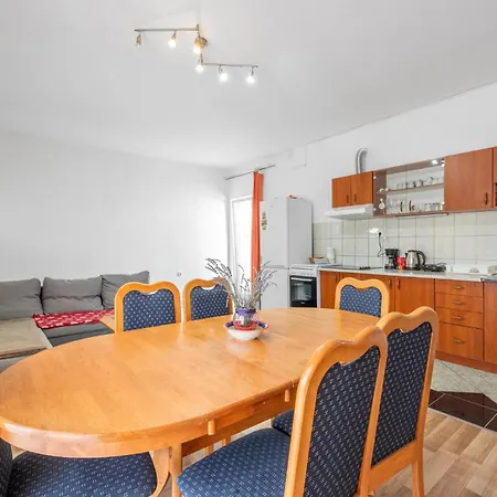 Holiday home In With Outdoor Swimming Pool Sibenik