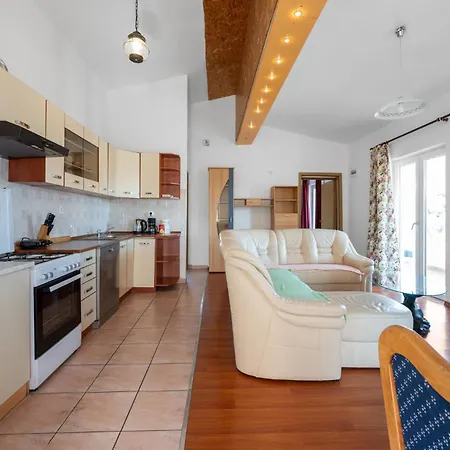 Pet Friendly In * Sibenik