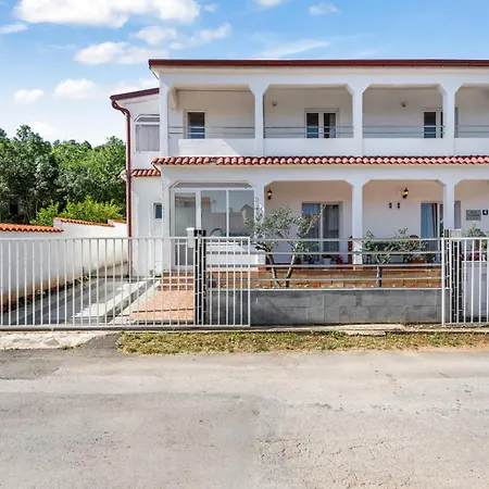 Pet Friendly In Holiday home Sibenik
